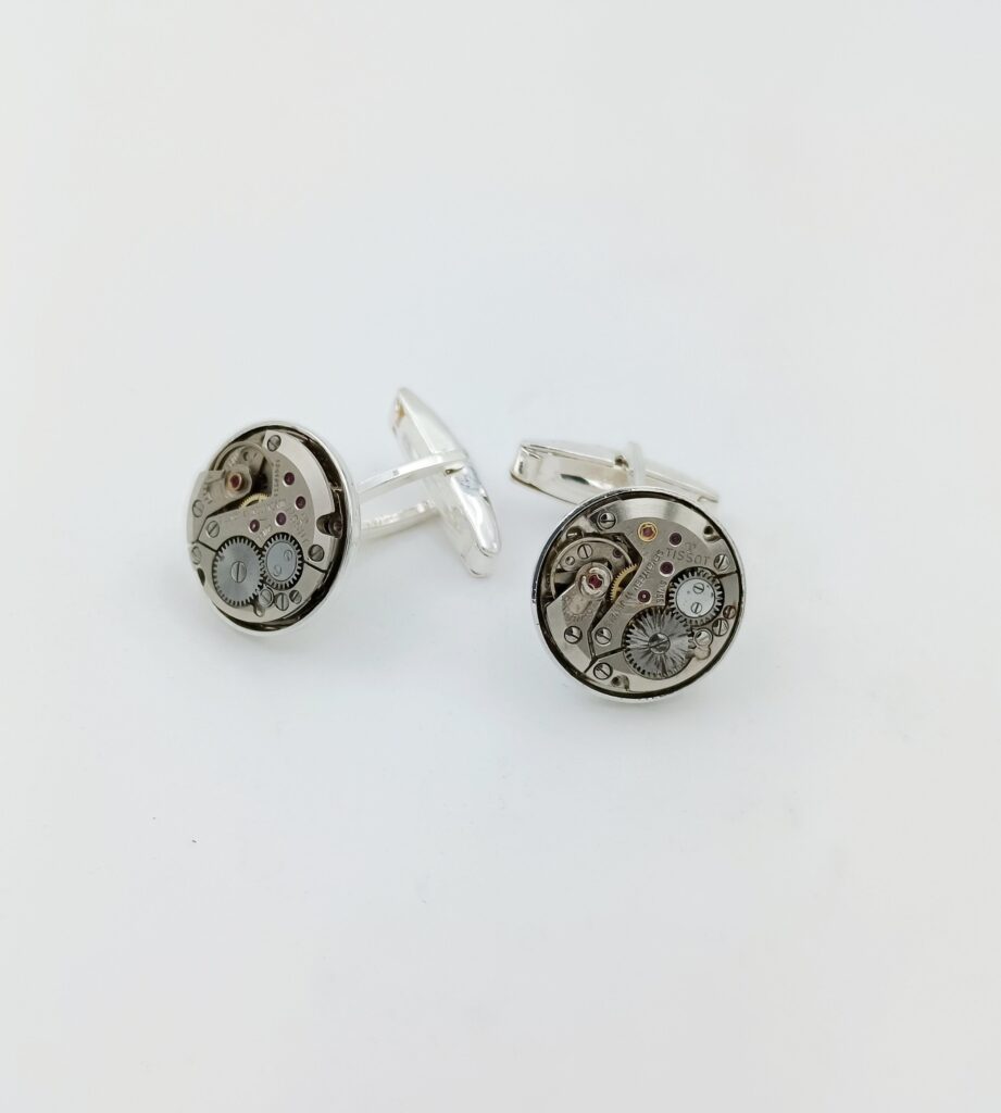Boutons de manchette argent mouvement montre TISSOT