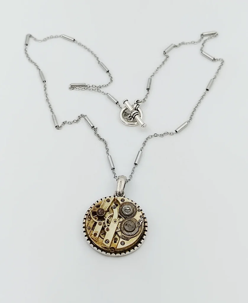 Collier argent acier inox mécanisme montre