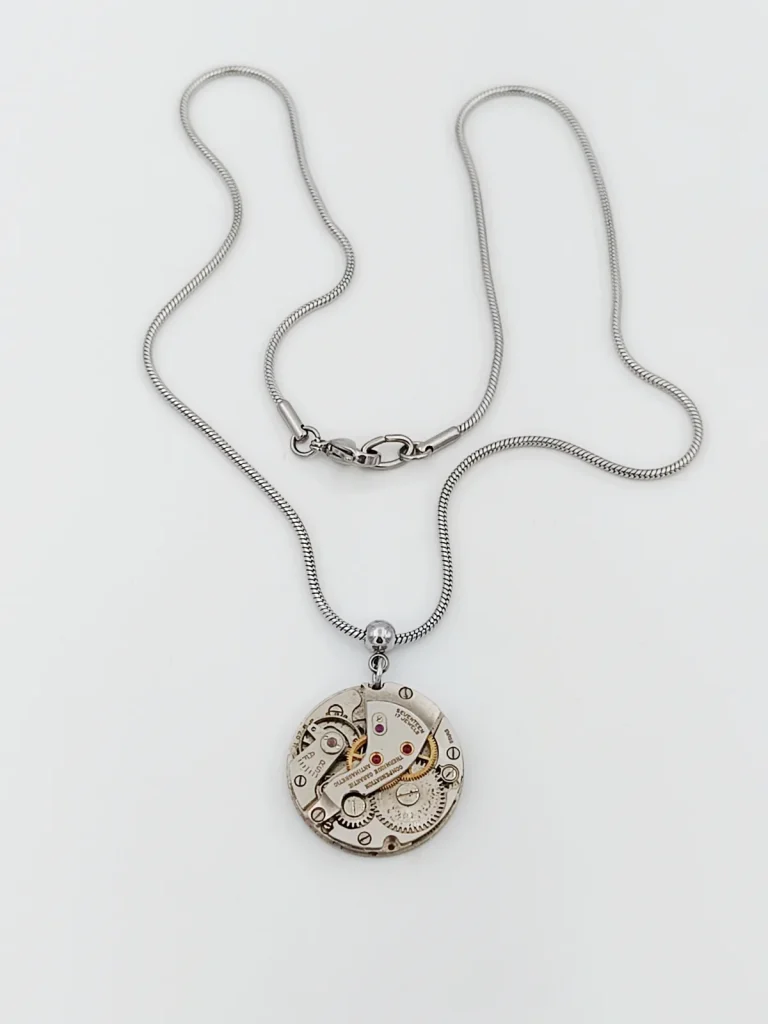 Collier homme mouvement montre suisse