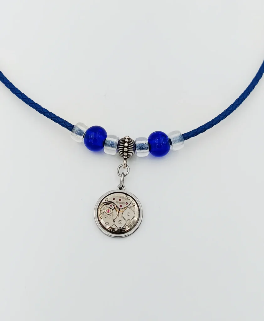 Collier cuir verre Murano rubis montre