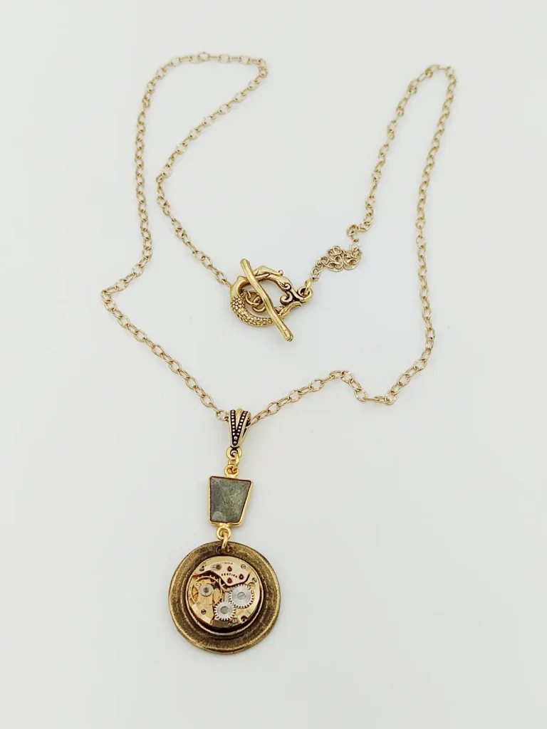 Collier sautoir or labradorite rubis montre