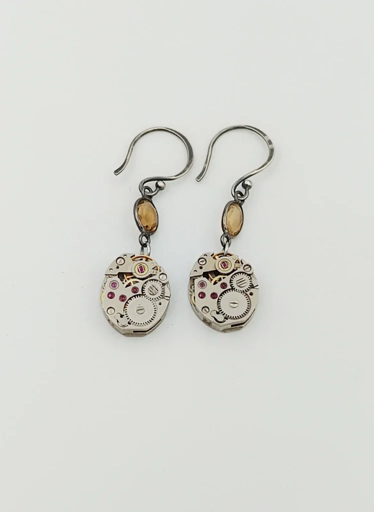 Boucles d'oreilles argent topaze rubis montre